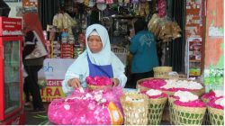 Feature, Dari Kelopak ke Kehidupan: Cerita Bunga di Pasar Kranggan