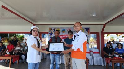 Pemkab Manggarai Beri Penghargaan untuk WVI, Apresiasi Dukungan Wujudkan Sekolah Ramah Anak